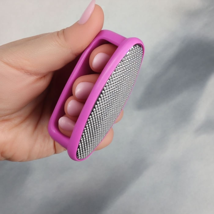 Пилка для пяток, двусторонняя, металлическая/наждачная, 8,5 см, цвет МИКС Пилка для пяток, двусторонняя, металлическая/наждачная, 8,5 см, цвет МИКС