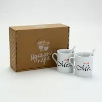 Кружки керамические парные &laquo;Мистер и Миссис&raquo;, 2 шт. по 180 мл., ложка 2 шт.