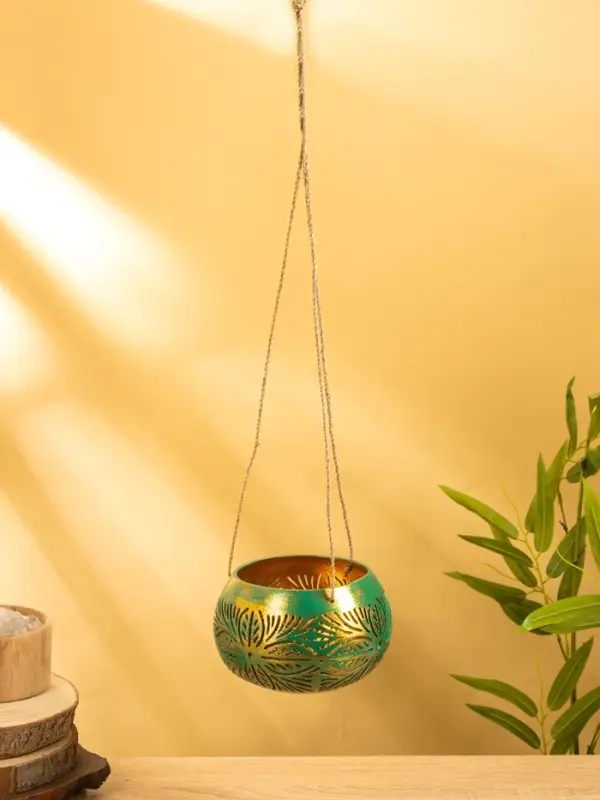 Подсвечник подвесной из кокоса, 14&times;14&times;10 см, голубой с золотым