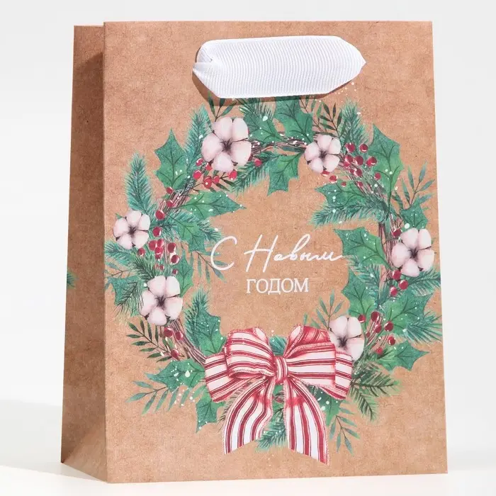Пакет крафтовый вертикальный &laquo;Новогодний венок&raquo;, S 12 х 15 х 5.5 см