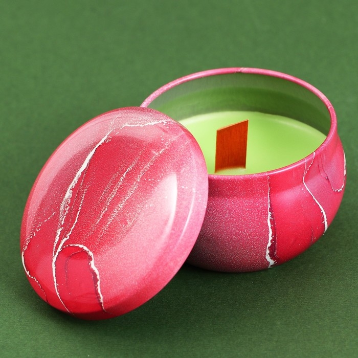 Ароматическая свеча из соевого воска &laquo;Вечерний уют&raquo;, аромат яблоко, 6 х 6 х 4 см.