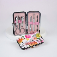 Набор маникюрный «Цветочный сад», 6 предметов, разноцветный Набор маникюрный «Цветочный сад», 6 предметов, разноцветный