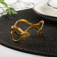 Кольцо для салфетки «Две линии» 5,7×4,5×2,7 см, цвет золотой Кольцо для салфетки «Две линии» 5,7×4,5×2,7 см, цвет золотой