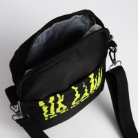 Сумка молодёжная на длинном ремне No care, 20 х 15 х 3 см, отдел на молнии, цвет чёрный