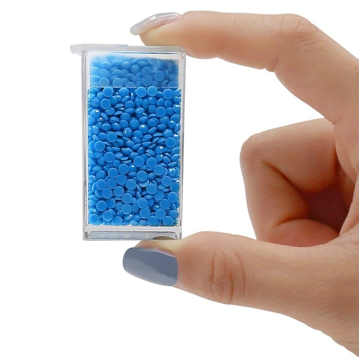 Набор баночек для рукоделия, 24 шт, 1 &times; 2,5 &times; 5 см, в контейнере, 18 &times; 11 &times; 3 см, цвет прозрачный