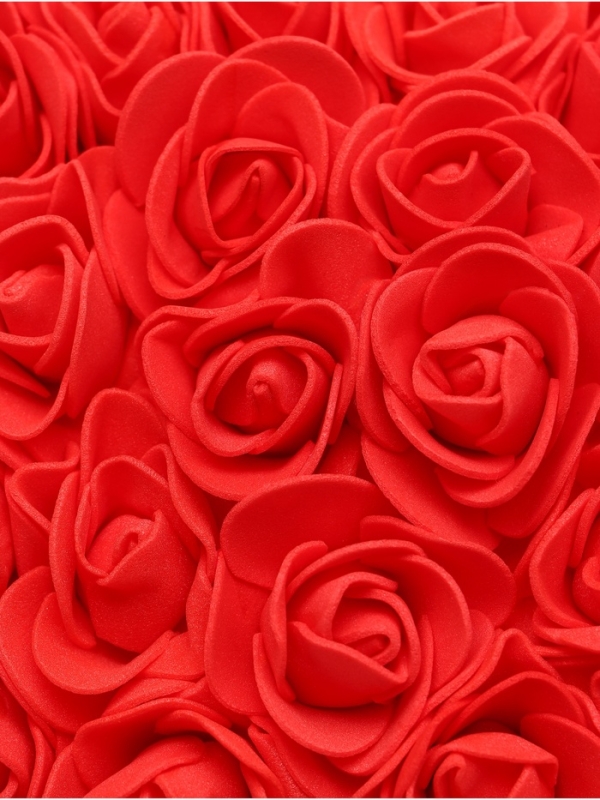 Сердце из красных роз Сердце из красных роз