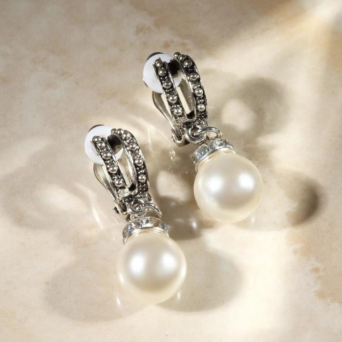 Клипсы &laquo;Грейс&raquo; две линии с бусинами, цвет белый в чернёном серебре