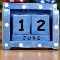 Календарь настольный &laquo;Пара совят&raquo;, 8&times;4&times;9.5 см, дерево, синий, красный