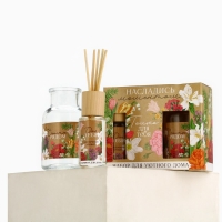 Подарочный набор: Диффузор ароматический палочки, ароматизатор для дома 30 мл. и ваза 125 мл. &laquo;Аромадиффузор: Счастье рядом&raquo;, аромат цветочный.