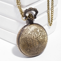 Часы карманные "Волк", кварцевые, цепочка l-40 см, d-4.5 см Часы карманные "Волк", кварцевые, цепочка l-40 см, d-4.5 см