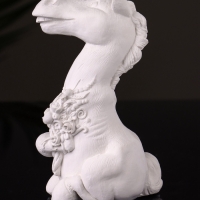 Статуэтка "Конь с букетом" 11см, натуральный