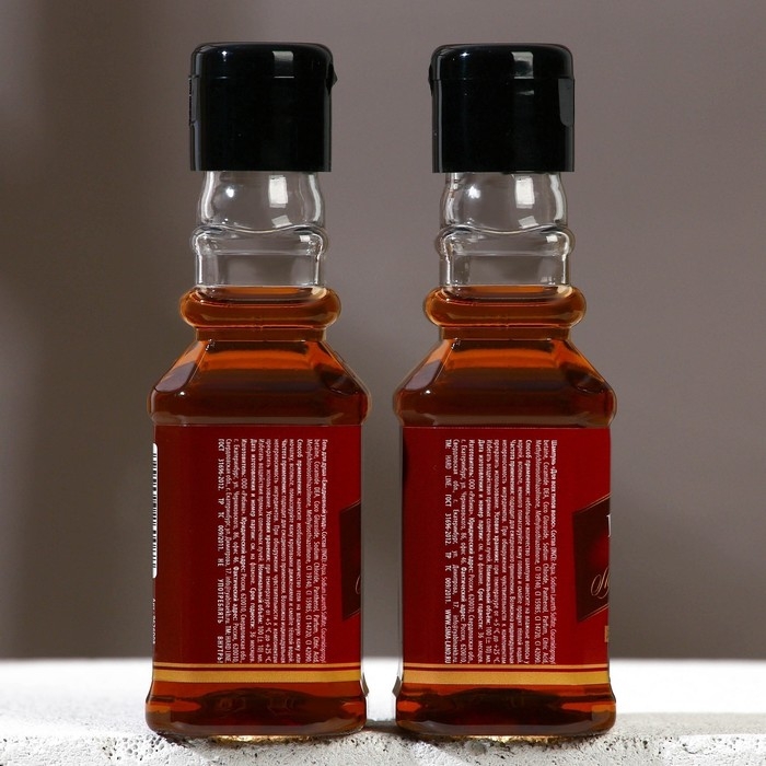 Подарочный набор косметики «Первый во всём», гель для душа и шампунь для волос во флаконах виски, 2 х 100 мл, Новый Год Подарочный набор косметики «Первый во всём», гель для душа и шампунь для волос во флаконах виски, 2 х 100 мл, Новый Год