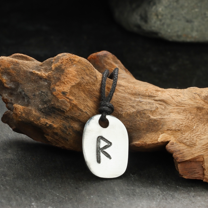 Амулет Амулет "Скандинавские Руны", руна РАЙДО, 21х29мм, металлический