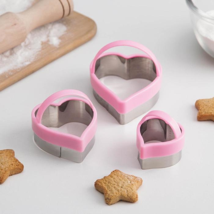 Набор форм для печенья KONFINETTA &laquo;Сердце&raquo;, 10&times;8 см, 3 шт, цвет МИКС