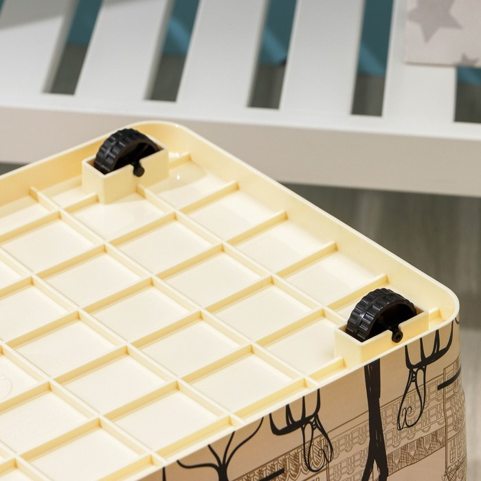 Контейнер для хранения с крышкой &laquo;Уличное кафе&raquo;, 35 л, 50&times;31&times;28 см, на колёсиках, слоновая кость