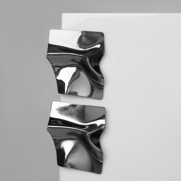 Серьги металл &laquo;Атмосфера&raquo; ромб мятый, цвет серый