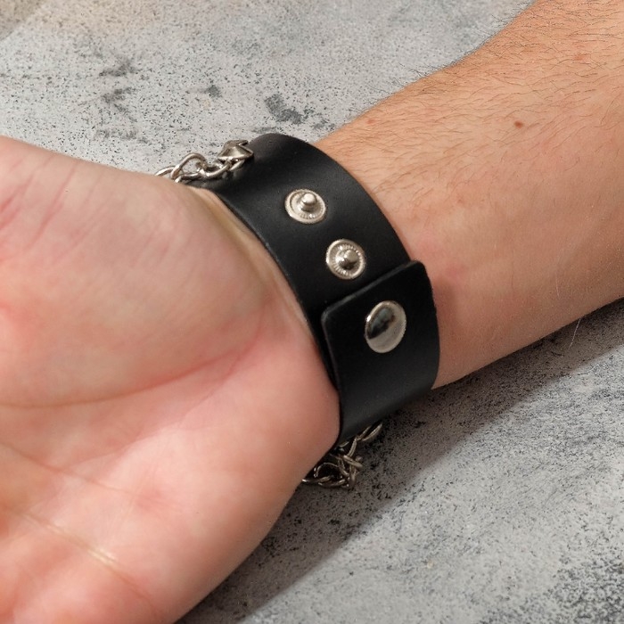 Браслет кожа &laquo;Череп&raquo; пират, цвет чёрный с серебром, 21 см