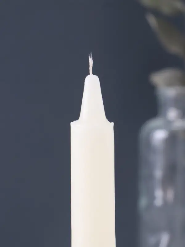 Свеча парафиновая бытовая 40 г, 15-16 см, 5 ч