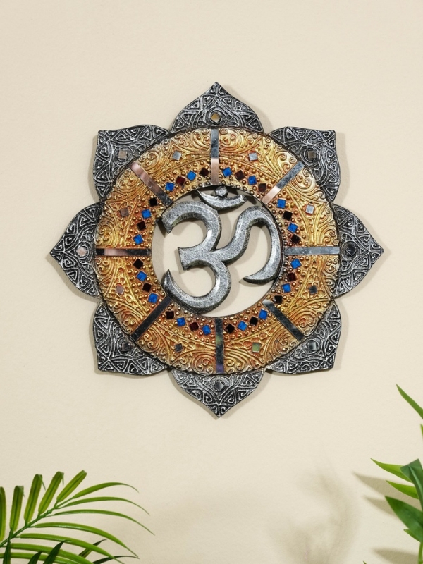 Панно резное МДФ "ОМ", 30х30х0,6 см, серебрянный край