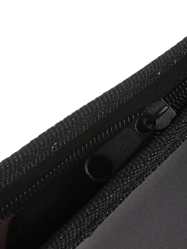 Папка А2 , 650х470х100 мм, deVENTE Папка А2 , 650х470х100 мм, deVENTE "Hacker", с ручками, пластиковая, молния сверху, внутренний карман