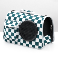 Сумка-переноска с органайзером и иллюминатором, 43 х 24 х 28 см, белая/зелёная Сумка-переноска с органайзером и иллюминатором, 43 х 24 х 28 см, белая/зелёная