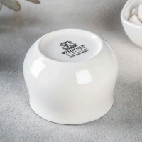 Соусник фарфоровый с ложкой Wilmax, 130 мл, d=7 см, цвет белый