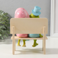 Сувенир полистоун "Лягушки на скамеечке - свидание" 16,8х8,5х13 см