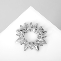 Брошь &laquo;Сияние ореол&raquo;, цвет бело-сиреневый в серебре