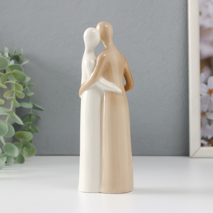 Сувенир керамика Сувенир керамика "Абстракция. Влюблённые с сердцем" кофе с молоком 5х3,6х17 см