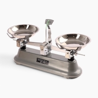 Весы лабораторные, с набором гирь 2000 г.