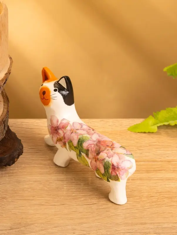 Сувенир &laquo;Котик в цветах&raquo;, 13&times;3&times;9 см, дерево, бело-оранжевый