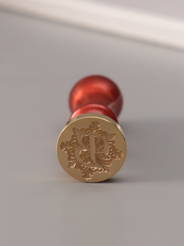 Печать для сургуча с пластиковой ручкой "Буква B на вензеле" 2,5х2,5х6,3 см