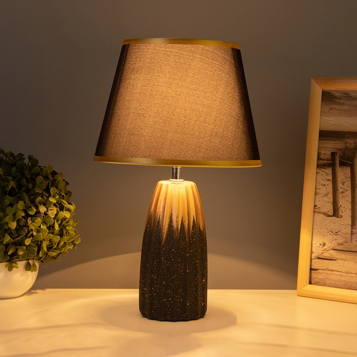 Лампа настольная "Анеле" 1х40Вт Е14 черный/золото 22х22х38см