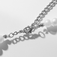 Бусы &laquo;Жемчуг&raquo; с шамбалой, бусины №8, 16, цвет белый в серебре, 38 см