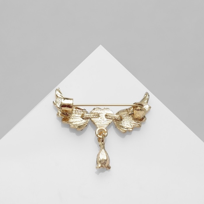 Брошь &laquo;Сердце&raquo; крылатое, цвет белый в золоте
