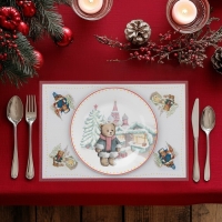 Салфетки новогодние на стол Доляна &laquo;Московский мишка&raquo;, 4 шт, сервировочная, 45&times;30 см