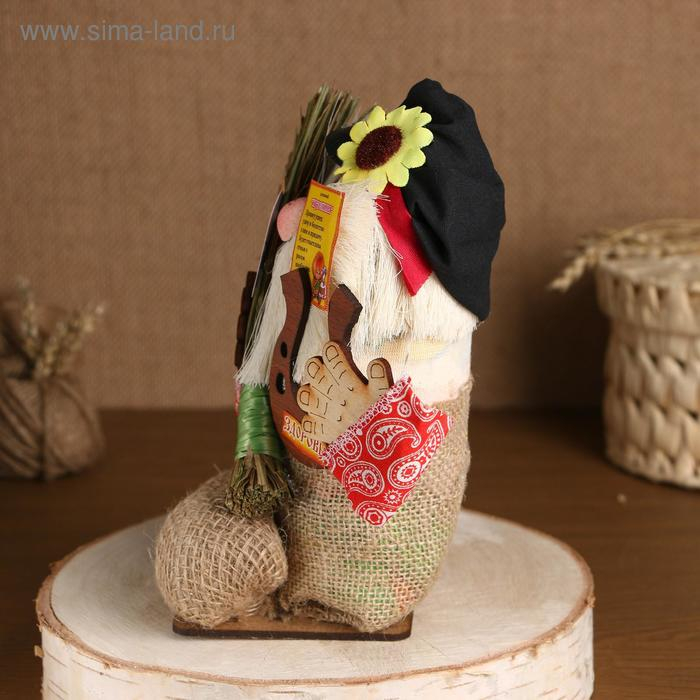 Оберег-домовой Оберег-домовой "Кузя в кепке, с метлой и подковой", 23х25х13 см МИКС