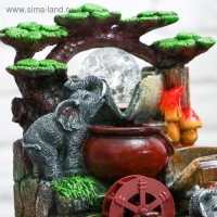 Фонтан "Два слона у ручья" 11х13х20 см (с подсветкой) Фонтан "Два слона у ручья" 11х13х20 см (с подсветкой)