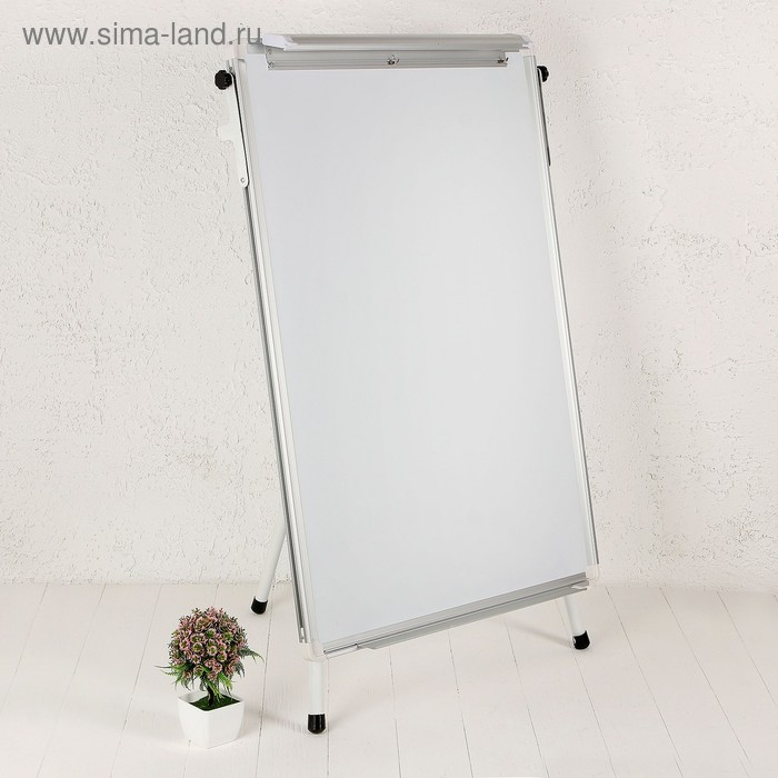 Флипчарт-магнитно-маркерная доска, регулируется по высоте, размер доски &mdash; 60 &times; 90 см