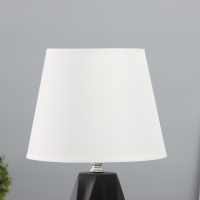 Лампа настольная "Грань" 1х40Вт Е14 черный 19,5х19,5х35,5см Лампа настольная "Грань" 1х40Вт Е14 черный 19,5х19,5х35,5см