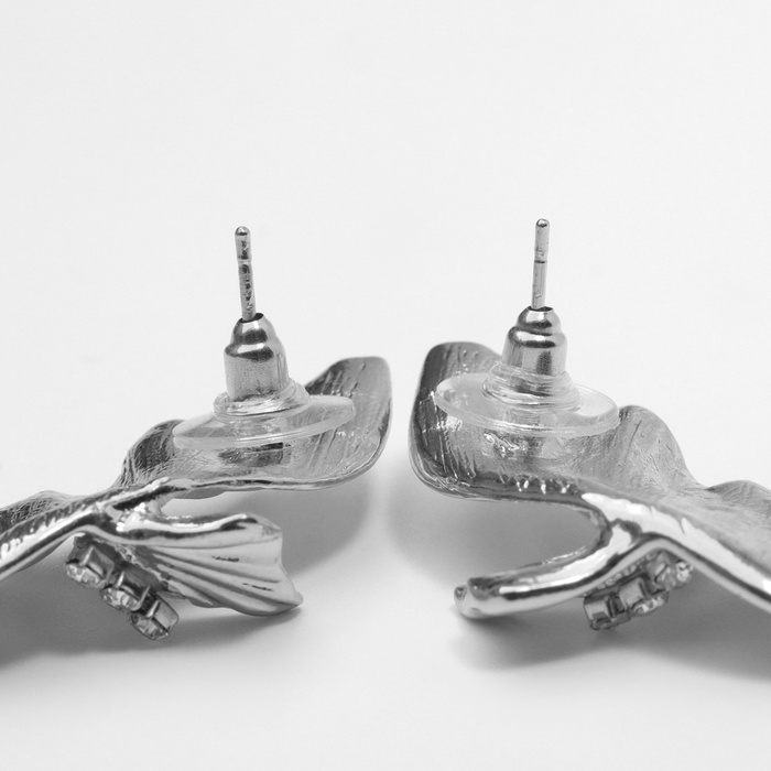 Серьги со стразами &laquo;Бантики&raquo; крылья, цвет белый в серебре