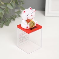 Маятник пластик "Белый Манэки-нэко с веером и монеткой" 5х5х5 см