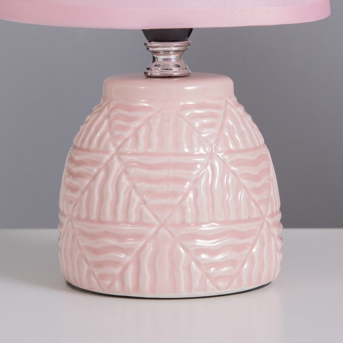 Лампа настольная "Давид" 1х40Вт Е14 розовый 14х14х24см