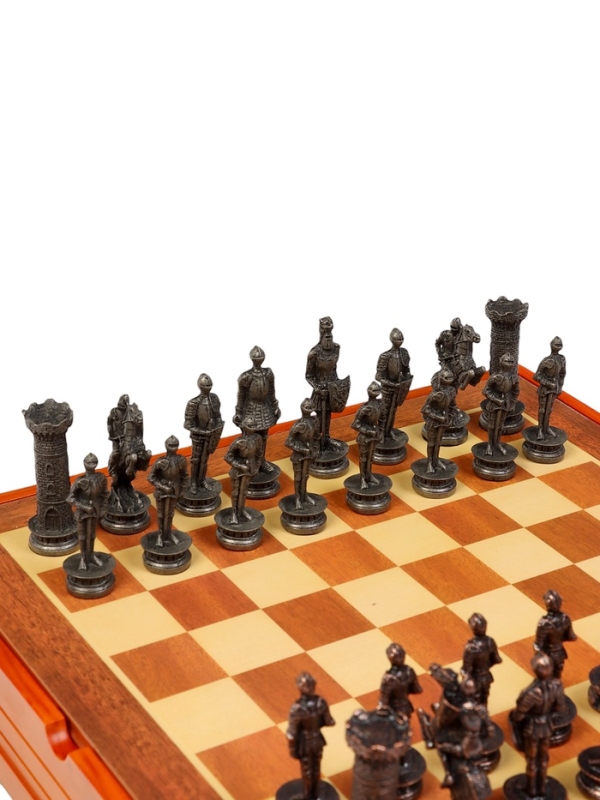 Шахматы "Среднивековье", настольная игра, 36 х 36 см, король h-8 см, пешка h-6 см