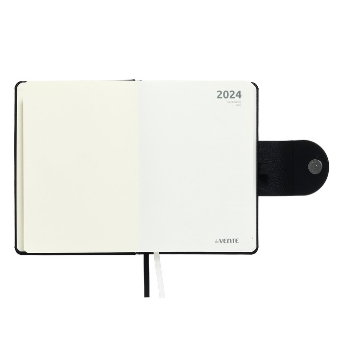 Ежедневник датированный 2024 A5 176 листов, deVENTE.Norwich, твёрдая обложка с поролоном из искусственной кожи, ляссе, кремовый блок 70 г/м2, чёрный Ежедневник датированный 2024 A5 176 листов, deVENTE.Norwich, твёрдая обложка с поролоном из искусственной кожи, ляссе, кремовый блок 70 г/м2, чёрный