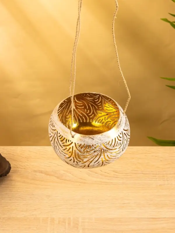 Подсвечник подвесной из кокоса, 14&times;14&times;10 см, бело-золотой