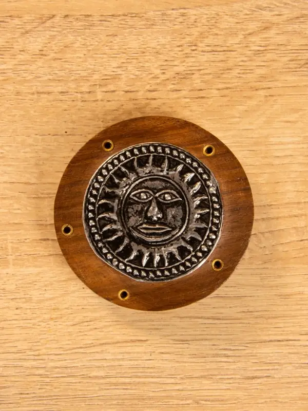 Подставка под благовония "Домовой" 7х7х2,5 см, дерево шишам