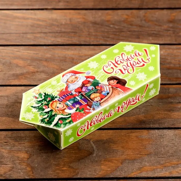 Подарочная коробка &laquo;Конфета Дед Мороз и дети&raquo; новогодняя упаковка, 10&times;20&times;4.3 см