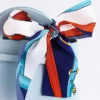 Кожанная подарочная сумочка 13 х12 х 5,5 см голубая