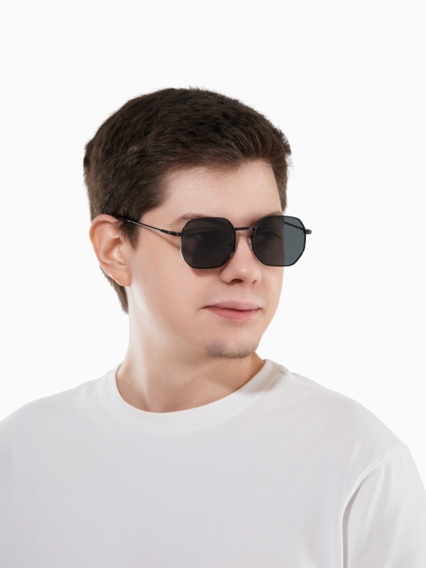 Очки солнцезащитные uv 400, дужка 12.8 см, ширина 12.8 см, линза 4.6 х 5.4 см Очки солнцезащитные uv 400, дужка 12.8 см, ширина 12.8 см, линза 4.6 х 5.4 см